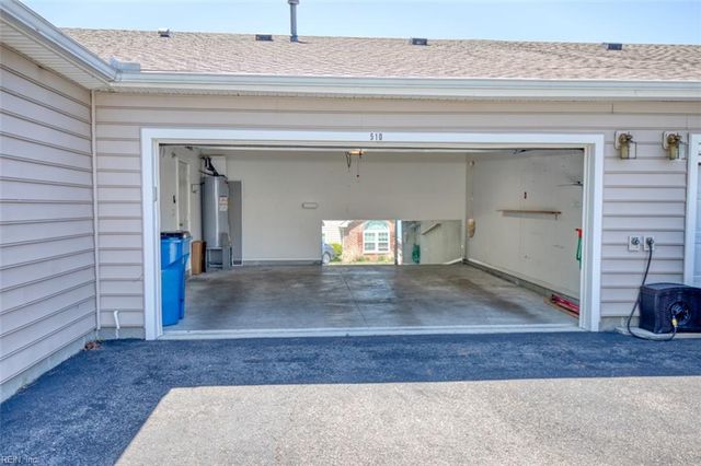 510 Tabb Smith TRL, Yorktown, VA 23693