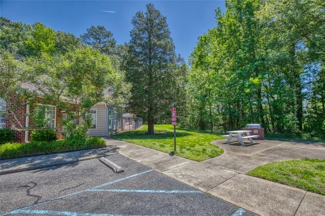 510 Tabb Smith TRL, Yorktown, VA 23693