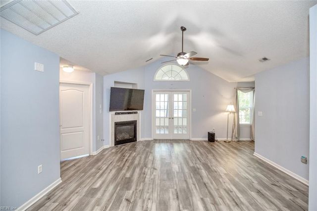 510 Tabb Smith TRL, Yorktown, VA 23693