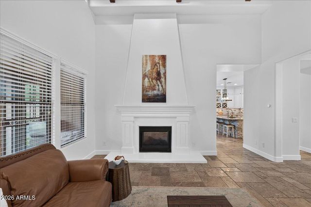 5616 E LIBBY Street, Scottsdale, AZ 85254