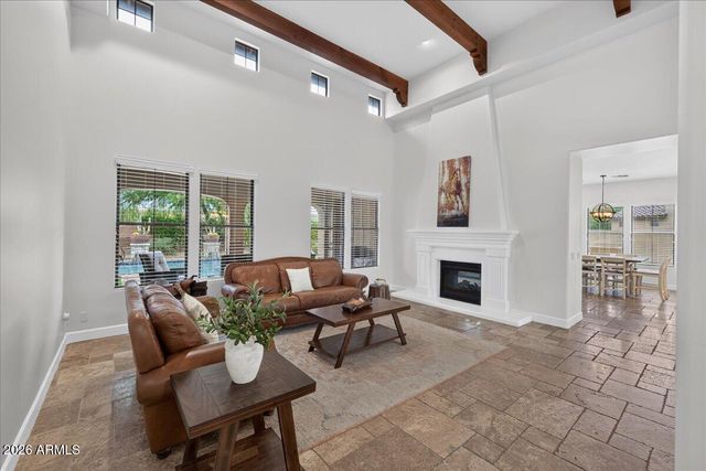 5616 E LIBBY Street, Scottsdale, AZ 85254