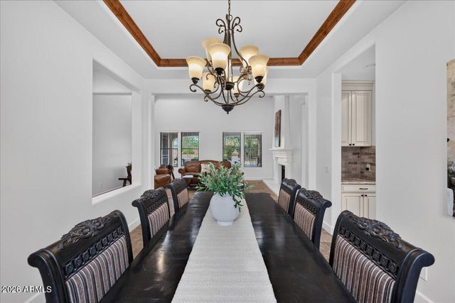 5616 E LIBBY Street, Scottsdale, AZ 85254