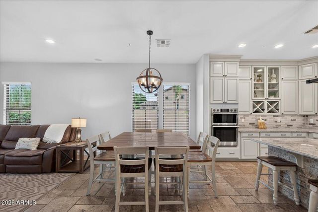 5616 E LIBBY Street, Scottsdale, AZ 85254