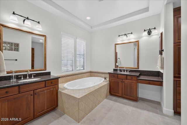 5616 E LIBBY Street, Scottsdale, AZ 85254