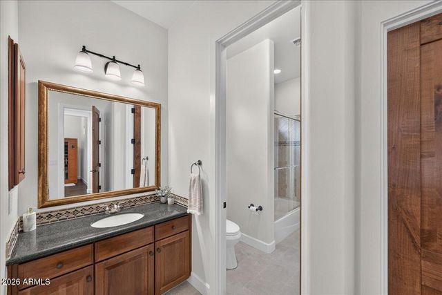 5616 E LIBBY Street, Scottsdale, AZ 85254