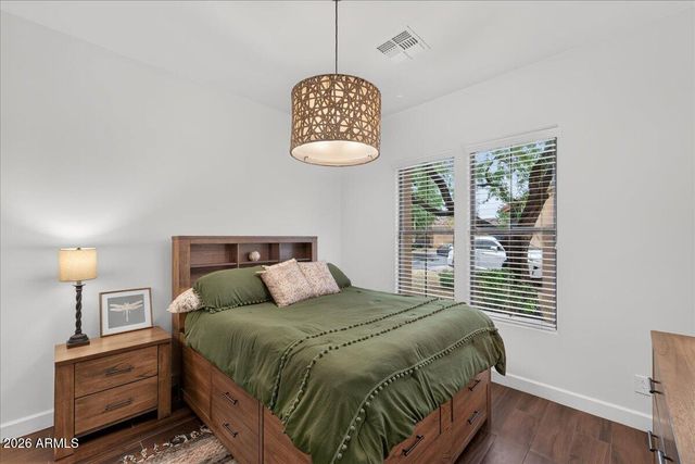 5616 E LIBBY Street, Scottsdale, AZ 85254