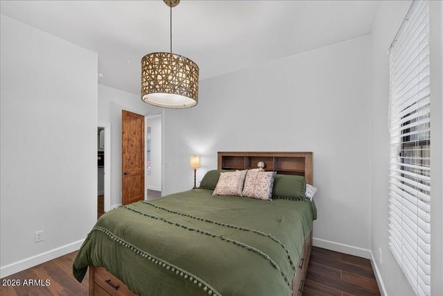 5616 E LIBBY Street, Scottsdale, AZ 85254