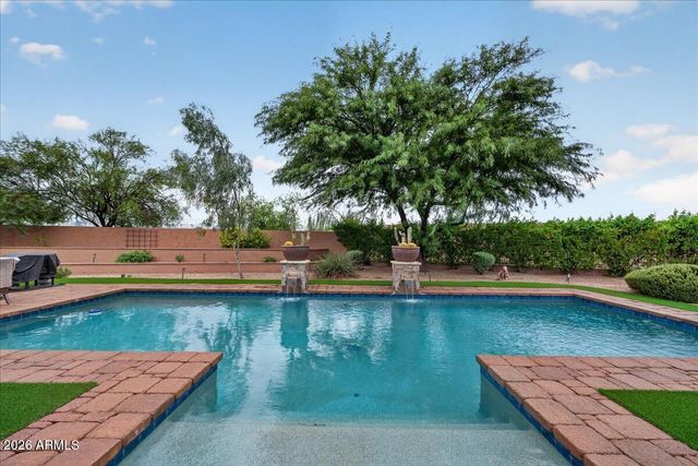 5616 E LIBBY Street, Scottsdale, AZ 85254