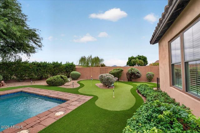 5616 E LIBBY Street, Scottsdale, AZ 85254