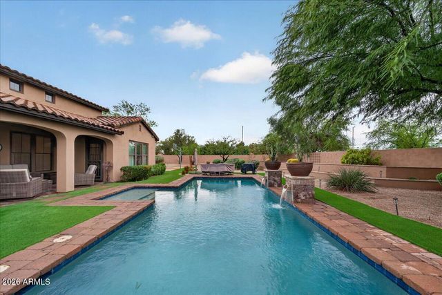 5616 E LIBBY Street, Scottsdale, AZ 85254