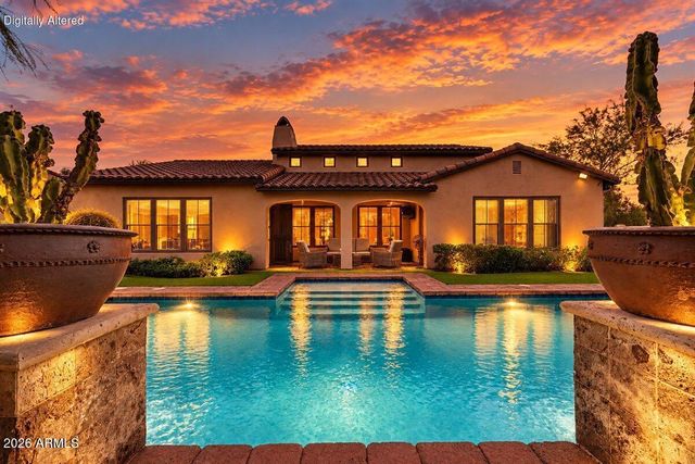 5616 E LIBBY Street, Scottsdale, AZ 85254