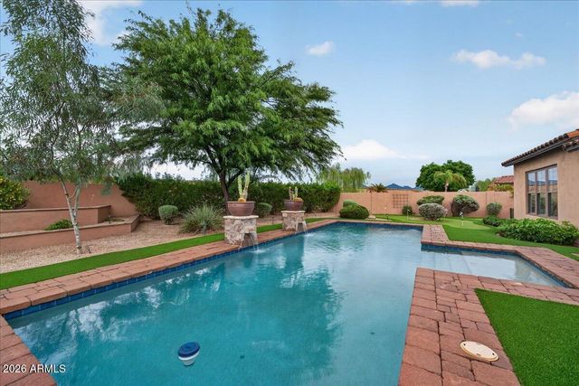 5616 E LIBBY Street, Scottsdale, AZ 85254