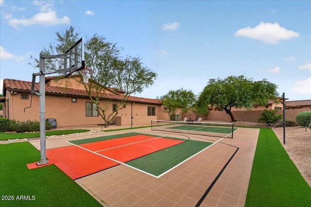 5616 E LIBBY Street, Scottsdale, AZ 85254
