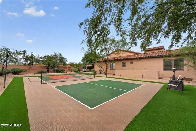 5616 E LIBBY Street, Scottsdale, AZ 85254