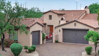 5616 E LIBBY Street, Scottsdale, AZ 85254