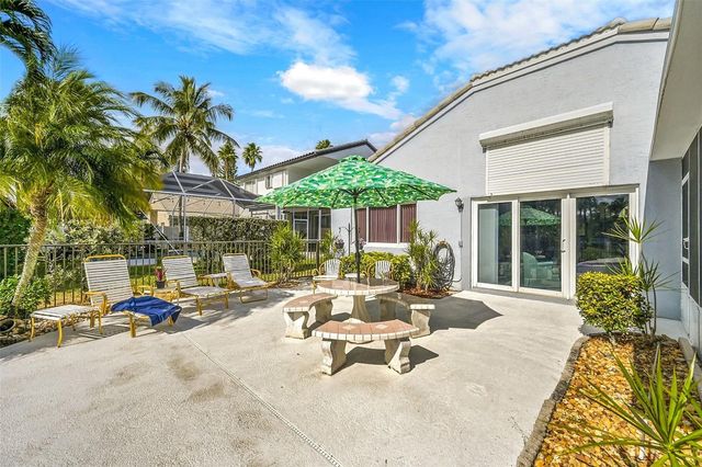 4530 NW 7th Street, Deerfield Beach, FL 33442