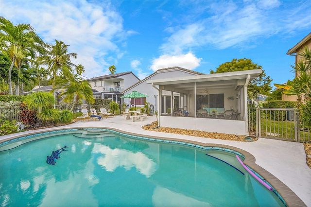 4530 NW 7th Street, Deerfield Beach, FL 33442