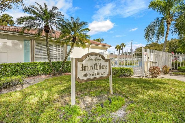 4530 NW 7th Street, Deerfield Beach, FL 33442