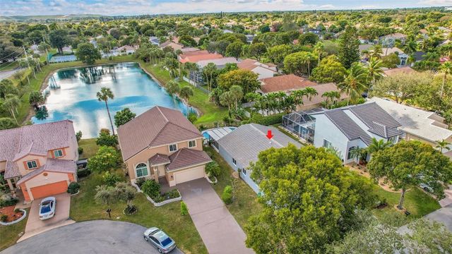 4530 NW 7th Street, Deerfield Beach, FL 33442