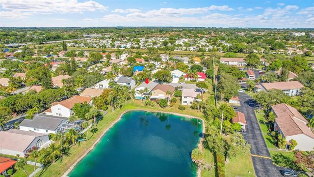 4530 NW 7th Street, Deerfield Beach, FL 33442