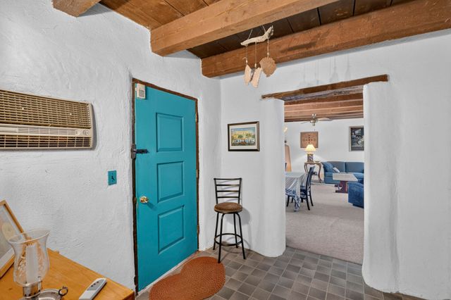 16 Bennett Road, Los Lunas, NM 87031