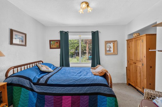 16 Bennett Road, Los Lunas, NM 87031