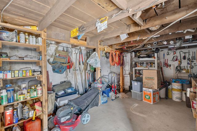 16 Bennett Road, Los Lunas, NM 87031