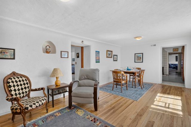 16 Bennett Road, Los Lunas, NM 87031