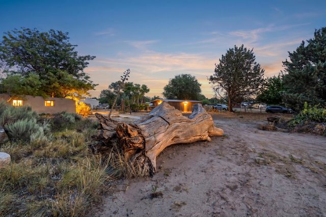 16 Bennett Road, Los Lunas, NM 87031