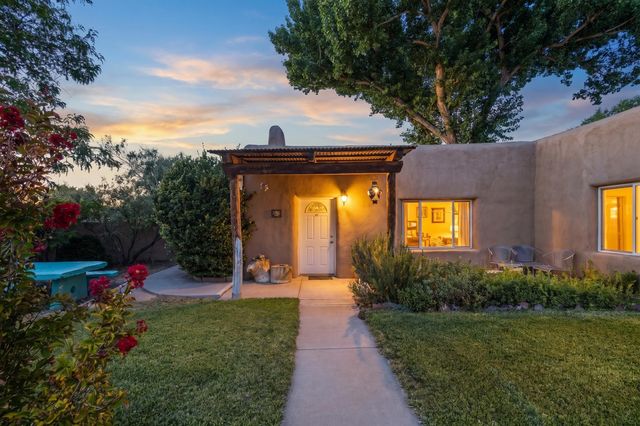 16 Bennett Road, Los Lunas, NM 87031