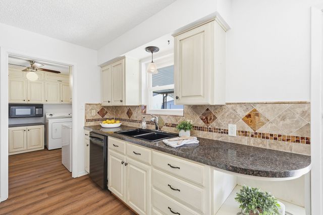 808 Bridle Avenue, White Settlement, TX 76108