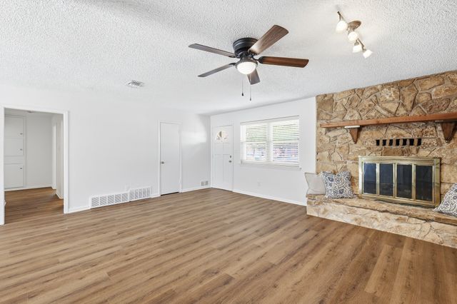 808 Bridle Avenue, White Settlement, TX 76108