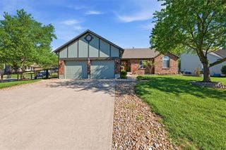 910 Sherman Parkway, Belton, MO 64012
