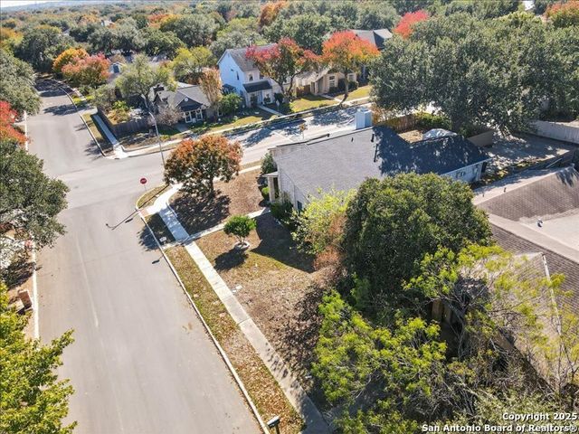 13703 Stony Forest Dr, San Antonio, TX 78231