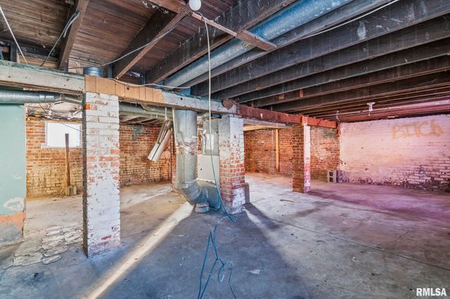 534 S LIVINGSTON Street, Springfield, IL 62703