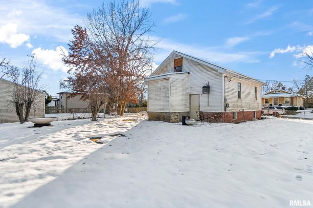 534 S LIVINGSTON Street, Springfield, IL 62703