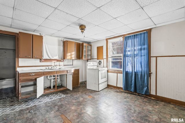 534 S LIVINGSTON Street, Springfield, IL 62703