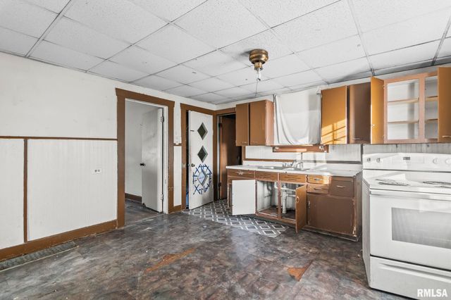 534 S LIVINGSTON Street, Springfield, IL 62703