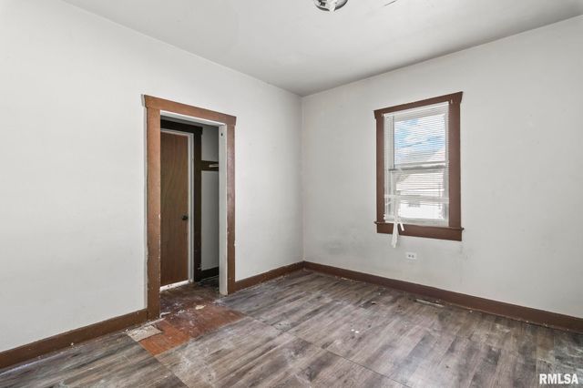 534 S LIVINGSTON Street, Springfield, IL 62703