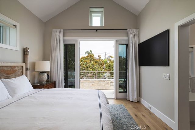 711 Marigold Avenue, Corona Del Mar, CA 92625