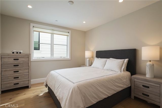 711 Marigold Avenue, Corona Del Mar, CA 92625