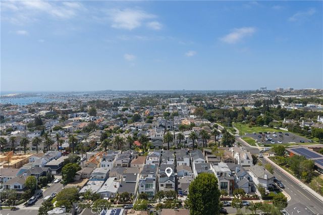 711 Marigold Avenue, Corona Del Mar, CA 92625