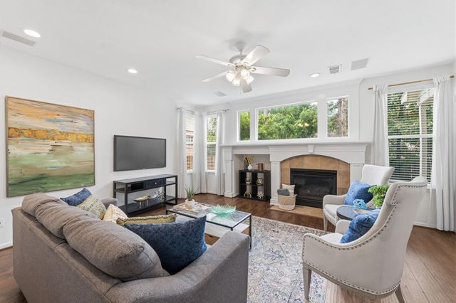 19 Fortuneberry Place, The Woodlands, TX 77382