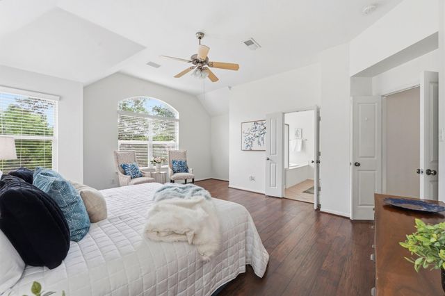 19 Fortuneberry Place, The Woodlands, TX 77382