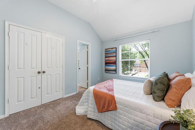19 Fortuneberry Place, The Woodlands, TX 77382