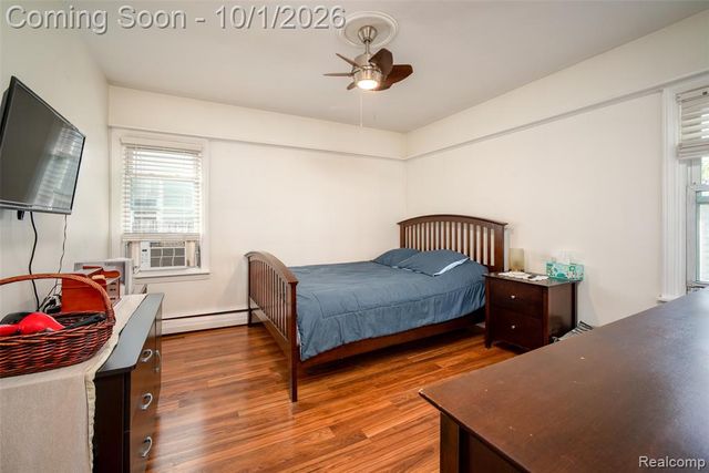 21609 Gaukler Street, Saint Clair Shores, MI 48080