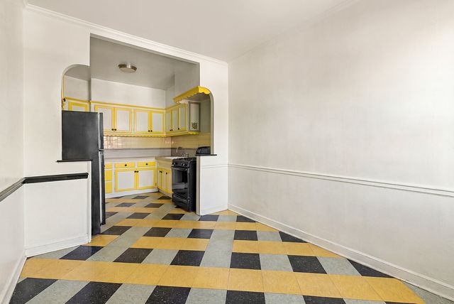 119 PEMBROKE Street, New York City, NY 11235