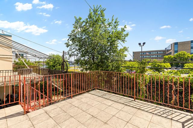119 PEMBROKE Street, New York City, NY 11235