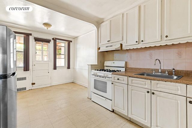 119 PEMBROKE Street, New York City, NY 11235