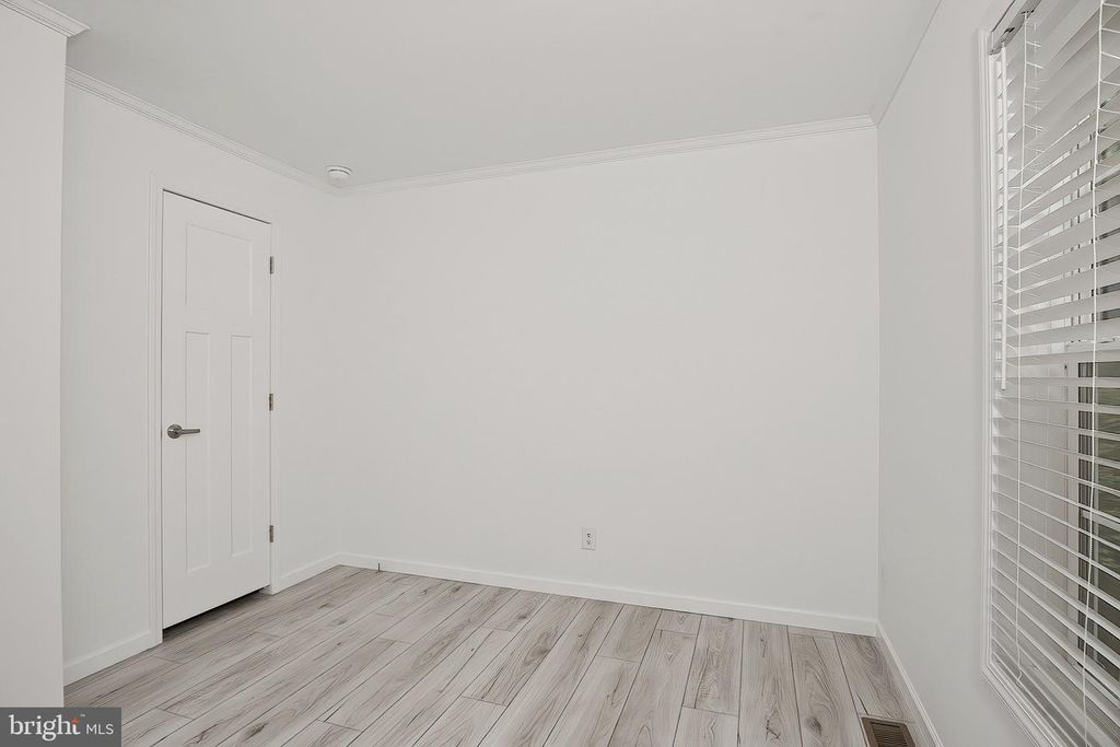 Image 21 of property listing at 125 WESTWOOD RD, Rising Sun, MD 21911